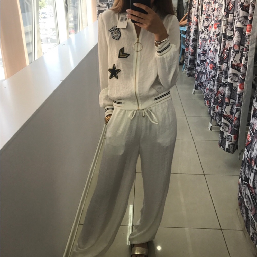 costume white